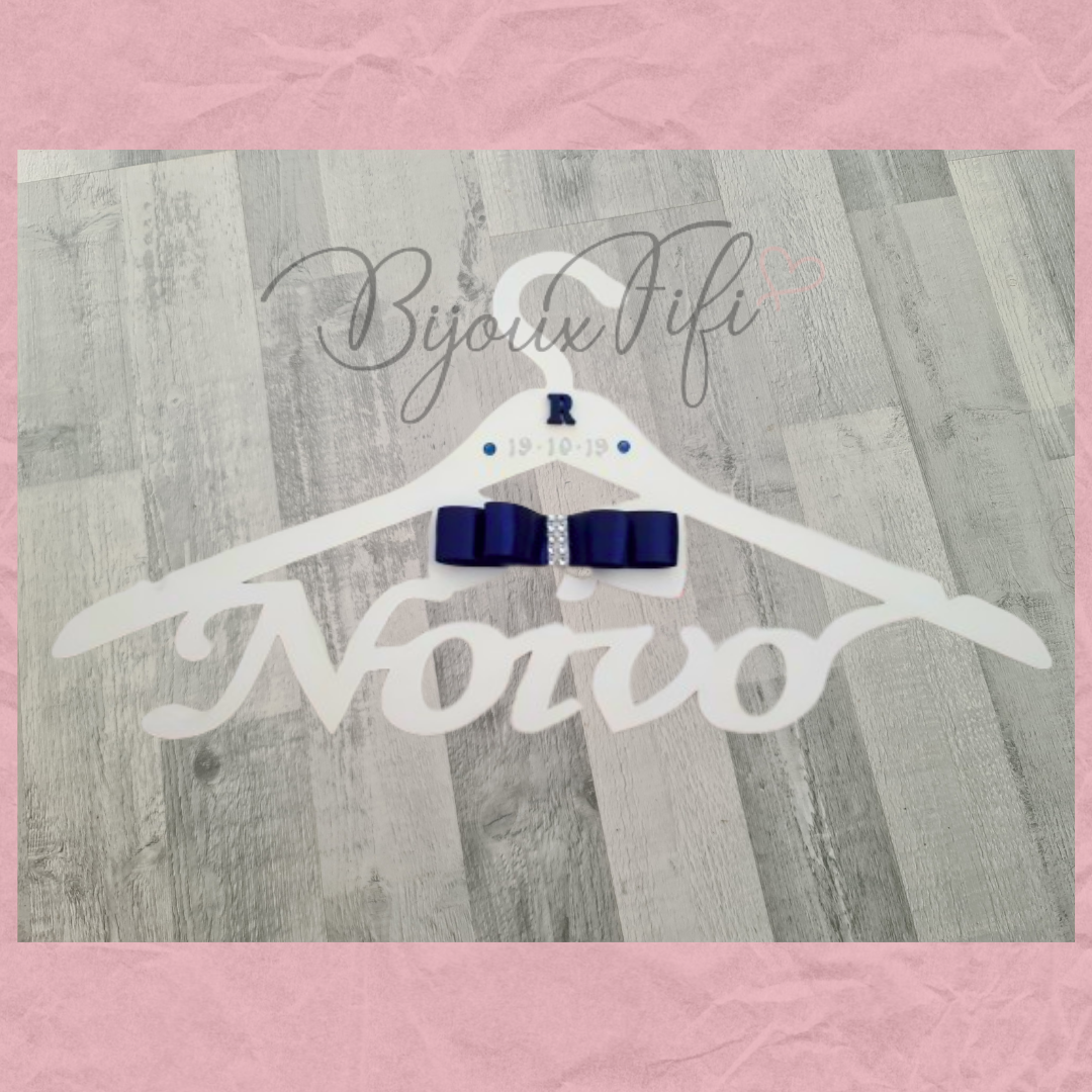 Cabide Noivo com Inicial - Bijoux Fifi