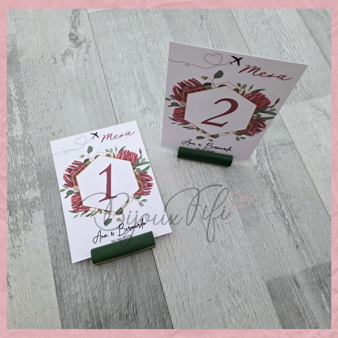 Marcador de Mesa com base "Fly Protea"